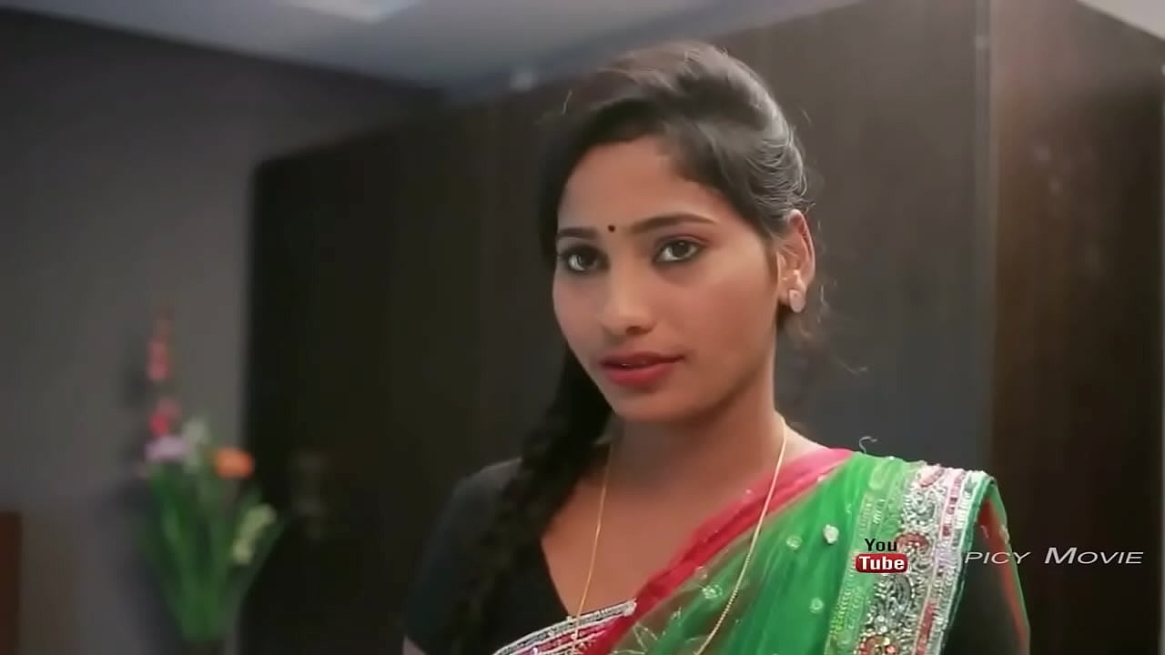 कामवाली की चूत मारी चोकीदार ने