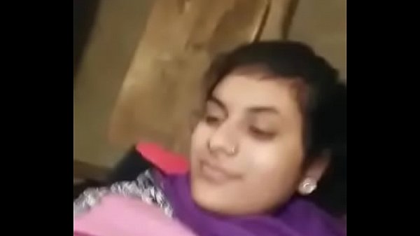 गाँव के होमियोपैथी डॉक्टर ने भाभी की चूत बजा डाली गोटों तक लंड डाल के