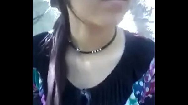 20 रूपये के लिए चूत में ऊँगली करवाई बंजारी लड़की ने