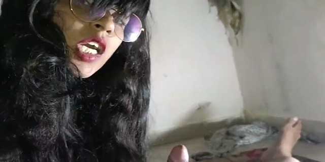 Bhabhi ki chudai jee bhar ke sunglass peheni huyi