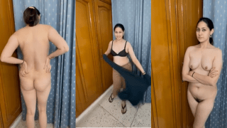 ब्यूटीफुल भाभी प्राइवेट स्ट्रिप शो देवर रिकॉर्ड (हॉट वीडियो)