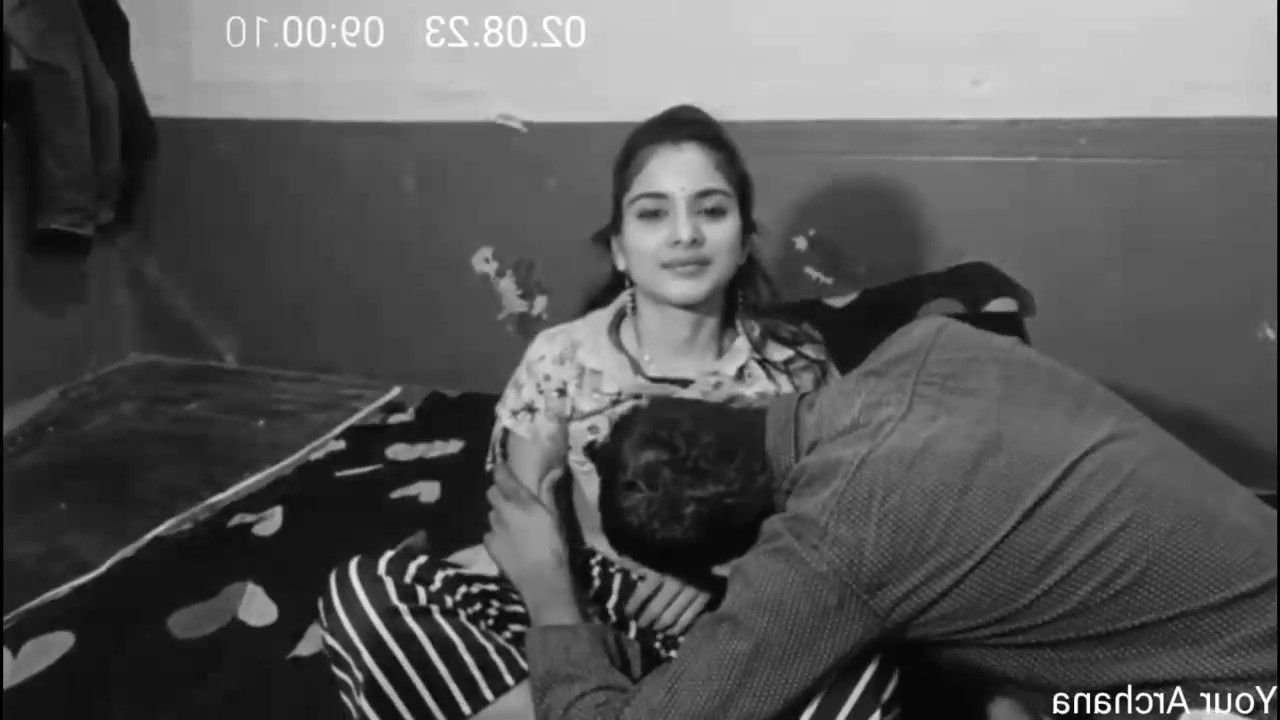 चीटिंग वाइफ की ओल्ड लवर से सेक्स करते हुए हिडन सीएएम मंस – देसी बफ (देसी चोदा चोदी)