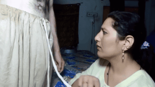 सलोत्तय आंटी सेदूसस सोन’स फ्रेंड डीप थ्रोट ब्लोजॉब (ब्लू फिल्म)